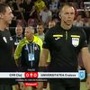 Dan Petrescu, reacție nervoasă la pauza meciului CFR Cluj - Universitatea Craiova Captură Prima Sport