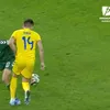 România - Lituania: penalty obținut de Ianis Hagi. Foto: captură Prima TV