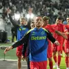 FCSB a sărbătorit pe teren victoria cu PAOK (foto: Iosif Popescu/GOLAZO.ro)