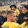 Daniel Bîrligea, felicitat de familie. Foto: Sportpictures