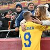 Daniel Bîrligea, felicitat de familie. Foto: Sportpictures