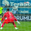 Alexandru Mitriță cere penalty după un duel cu Mihai Bălașa. Foto: captură Prima Sport 1