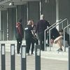 Șumudică, devastat. surprins plângând pe scările magazinului clubului, după moartea lui Boupendza (6).jpeg