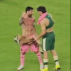 Leo Messi, asaltat de jucătorii lui Palmeiras (foto: captură video MARCA)