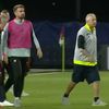 Dan Petrescu a refuzat să dea mâna cu Carlos Vicens FOTO Captură video Prima Sport