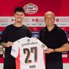 Dennis Man, prezentat oficial la PSV. Foto: psv.nl / Instagram, @psv