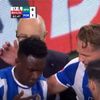 Zaidu, lovit de o brichetă în timpul partidei Sporting - Porto 1-2/ Foto: captura ecran sport tv 1.jpg
