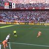 Penalty-ul ratat de Robert Lewandowski, în Sevilla - Barcelona