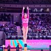 Sabrina Voinea a căzut în finala de la bârnă, la CM de gimnastică artistică din Indonezia (captură foto: eurovisionsport.com)