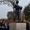 Statuia în memoria lui Helmut Duckadam. Foto: Captură Facebook/Știrea Noastră