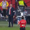 Sevilla - Betis, întrerupt din cauza fanilor gazdă. Capturi X (4).jpg
