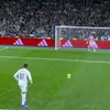 Golul marcat de Mbappe în meciul Real Madrid - Sevilla 2-0. Foto: TikTok, @espnfc