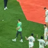 Xabi Alonso și Kylian Mbappe, la finalul Supercupei