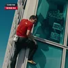 Alex Honnold s-a urcat fără protecție pe Taipei 101. Foto - Netflix (2).jpeg