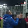 Eugen Neagoe, scandal cu fanii la finalul partidei Dinamo - Petrolul 1-1. Foto: Captură Prima Sport