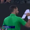 Novak Djokovic, după primul set câștigat în finala Australian Open. Foto: Captură „X” @AustralianOpen