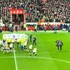 O fetiță a fost uitată pe teren la Liverpool - Newcastle 4-1