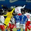 Ieșirea total greșită a lui Buzbuchi la golul lui Boateng, în Farul - Dinamo 2-3 Fotografii: capturi TV