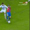 Faza la care Darius Olaru este tras de tricou de către Mihai Bordeianu Foto captura Prima Sport .jpeg