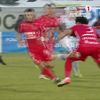 Andreas Karo, fault dur asupra lui Rădescu, în meciul Argeș - Hermannstadt. Foto: Captură, Prima Sport 1