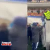 Dinamo - U Craiova. Ștefan Baiaram scuipă un fan la ieșirea de pe teren. Foto - captură Prima Sport (2).jpg