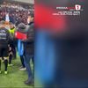 Dinamo - U Craiova. Istvan Kovacs, lovit de suporterii „câinilor” cu un obiect. Foto - captură Prima Sport (3).jpg
