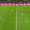 Radu Drăgușin a greșit, dar a fost salvat de offside. Foto: Captură YouTube, @TottenhamHotspur