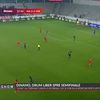 Dorinel Munteanu, conflict cu Danny Armstrong în meciul Dinamo - Hermannstadt 2-0. Foto: Captură, Prima Sport