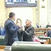 Victoria Stoiciu și Ionel Floroiu (PSD), conflict cu Liviu Fodoca (PACE) în Parlament. FOTO: captură video Mediafax