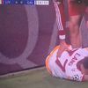 Accidentarea lui Noa Lang în Liverpool - Galatasaray. Foto: Captură X/@oseumoreira