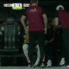 Memphis Depay, surprins în timp ce utiliza telefonul mobil la meciul Corinthians - Flamengo (1-1). Foto: „X”@topskillsportuk