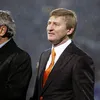Mircea Lucescu și Rinat Ahmetov, patronul lui Shakhtar, la semifnala Cupei UEFA din 2009, contra lui Dinamo Kiev