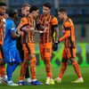 Lovit cu cotul în cap, Isaque (Shakhtar) și-a pierdut cunoștința pe teren în meciul cu Alkmaar. Și-a revenit și, stupefiant, a continuat să joace