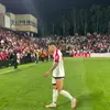 Rațiu i-a oferit tricoul unui fan după meciul Rayo Vallecano - Espanyol 1-0.  Foto: Captură Instagram, @laliga