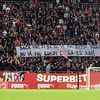Bannerele rasiste afișate de fanii lui Dinamo la meciul cu Rapid FOTO Iosif Popescu (GOLAZO.ro)  (3).jpeg
