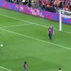 Pedri a executat un penalty împotriva tatălui său. Foto: Captură „X”, @sport