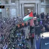 Lamine Yamal a afișat steagul Palestinei în timp ce sărbătorea titlul câștigat de Barcelona. Foto: captură Reddit