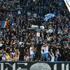 Filipe Coelho și jucătorii de la Craiova au dus trofeul de campioană în galerie (foto: Raed Krishan/GOLAZO.ro)