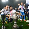 Filipe Coelho și stafful său,  alături de Nicușor Bancu (foto: Raed Krishan/GOLAZO.ro)