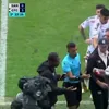 Neymar, nervos după ce a fost scos din greșeală de pe teren. Foto: Captură „X”, @geglobo