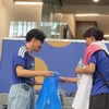 Fanii Japoniei au făcut curățenie în tribune după meciul cu Olanda. Foto: captură X/FIFA.com