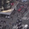 Momentul în care oamenii au început să fugă din calea gloanțelor în Times Square. Foto: captură X / @Breaking_4_News