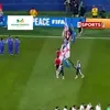 Momentul în care Djed Spence ar fi refuzat să dea mâna cu Thomas Partey. Foto: Captură „X”, @Footballtweet
