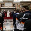 David Popovici s-a dus la Vatican înainte de revenirea în bazinul  în care a scris istorie. Foto: vatican.va