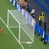 Primul meci, prima gafă pentru Muslera la Arabia Saudită - Uruguay 1-1. A scăpat mingea în față și Al-Amri a înscris