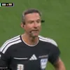 Piero Hincapie, eliminat în Mexic - Ecuador 2-0, după ce și-a acoperit gura Foto captură VIDEO Antena PLAY (1).jpeg