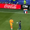 Kylian Mbappe a refuzat să dea mâna cu Orlando Gill la finalul meciului Parguay - Franța Foto captură X .jpeg