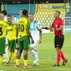 Momentul în care Tudor Băluță a reclamat actul de rasism al jucătorului de la Vitebsk / foto: capturi Digi Sport