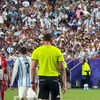 Messi s-a luat de arbitrul Joao Pinheiro, în Argentina - Elveția 3-1 (foto: X)