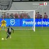 Penalty-ul ratat de Macalou în Supercupa României. Foto: captură Prima Sport 1